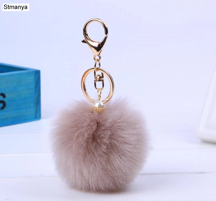 Fluffy Pearl Pom-Pom Keychain