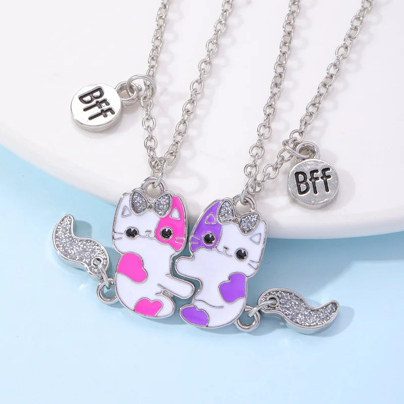 Cute Cuddling Kitten Magnetic Pendant Best Friends Necklace (Cat-Lover Jewelry)